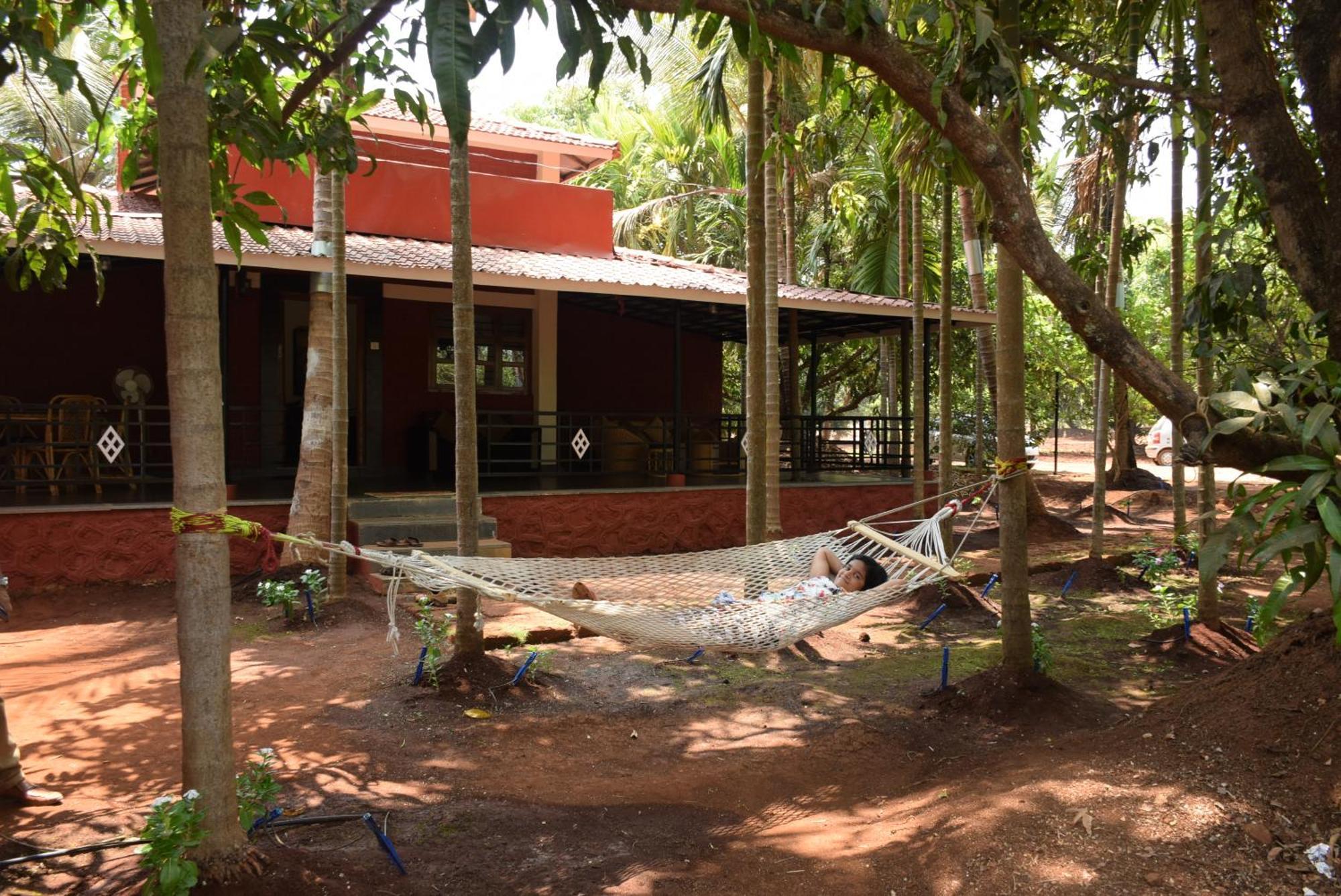 Red Roof Farmhouse Chiplun Luaran gambar